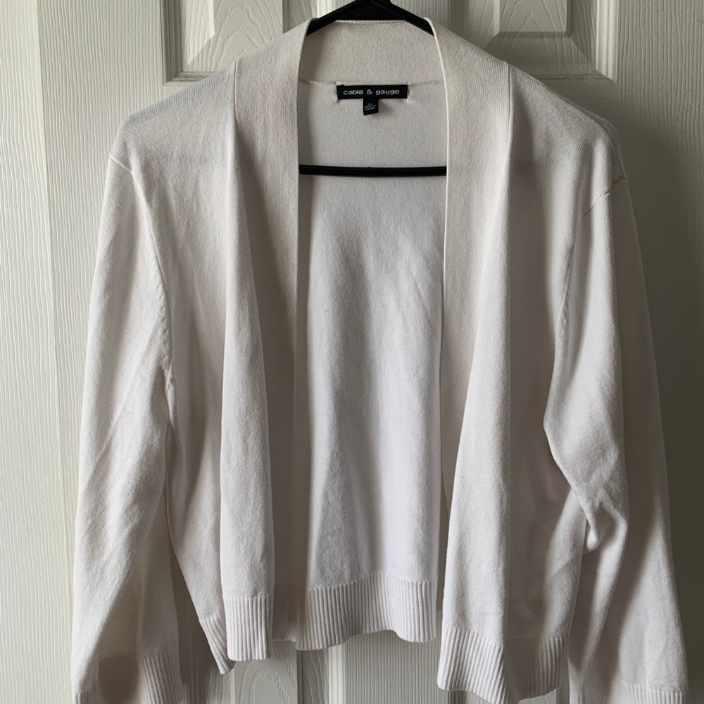 Bundle of 2 Cable & Gauge sweaters. Size XL